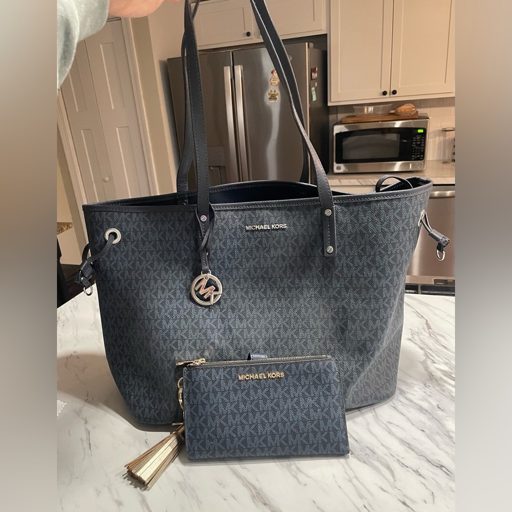 Michael Kors Blue Tote Bag and Wallet Set